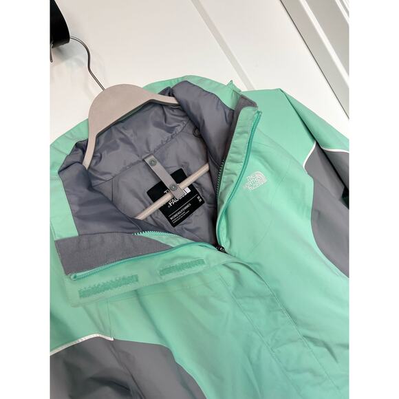 The North‎ Face Women's Hyvent Hooded Waterproof Jacket Green Gray Size Medium - Picture 3 of 15